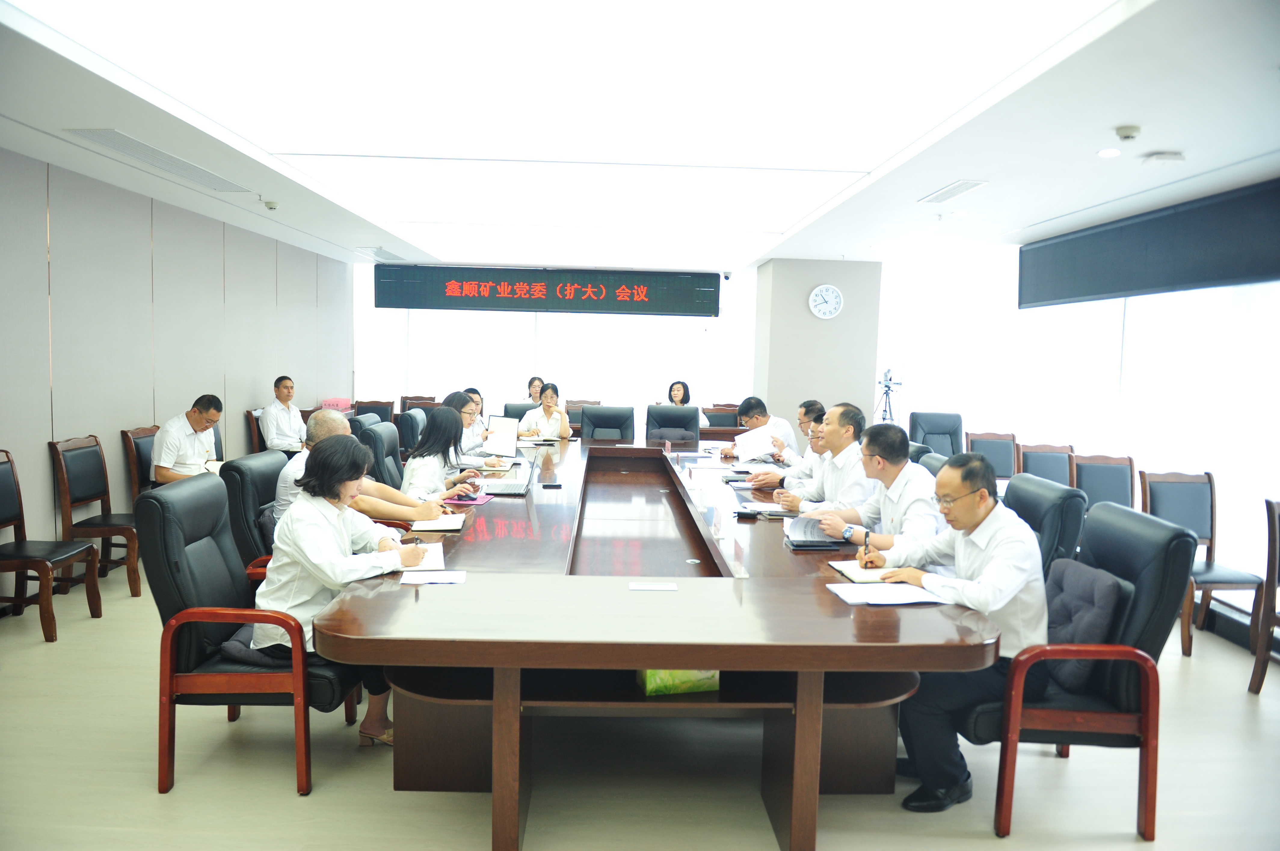 a1875d4c-a6e1-43f2-8f81-07b91eee2bb6