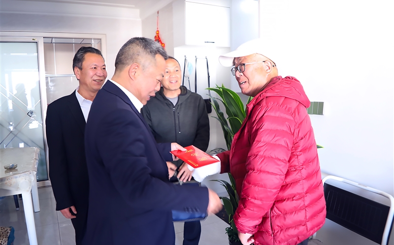 ������˾�򵼿�չ����ǰϦ�߷�ο��